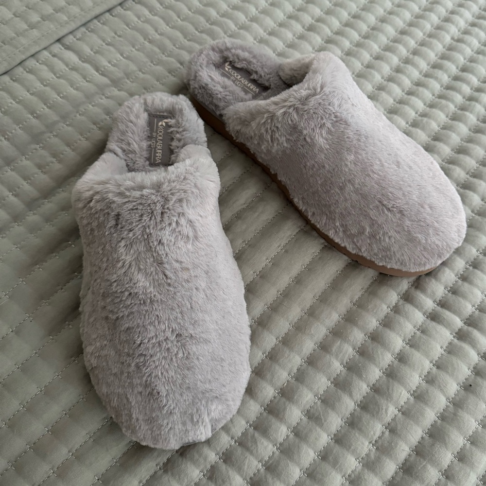 Koolaburra by Ugg slippers